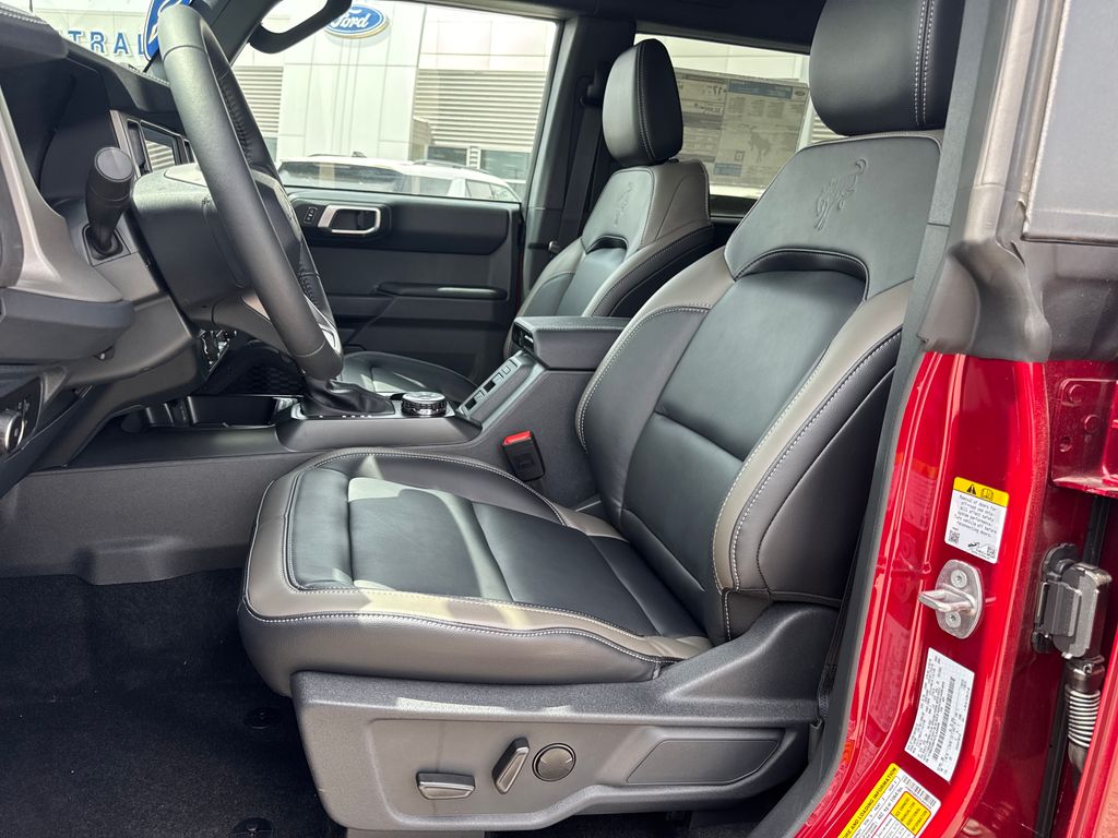 2026 Ford Bronco 4-Door Outer Banks - Photo 15