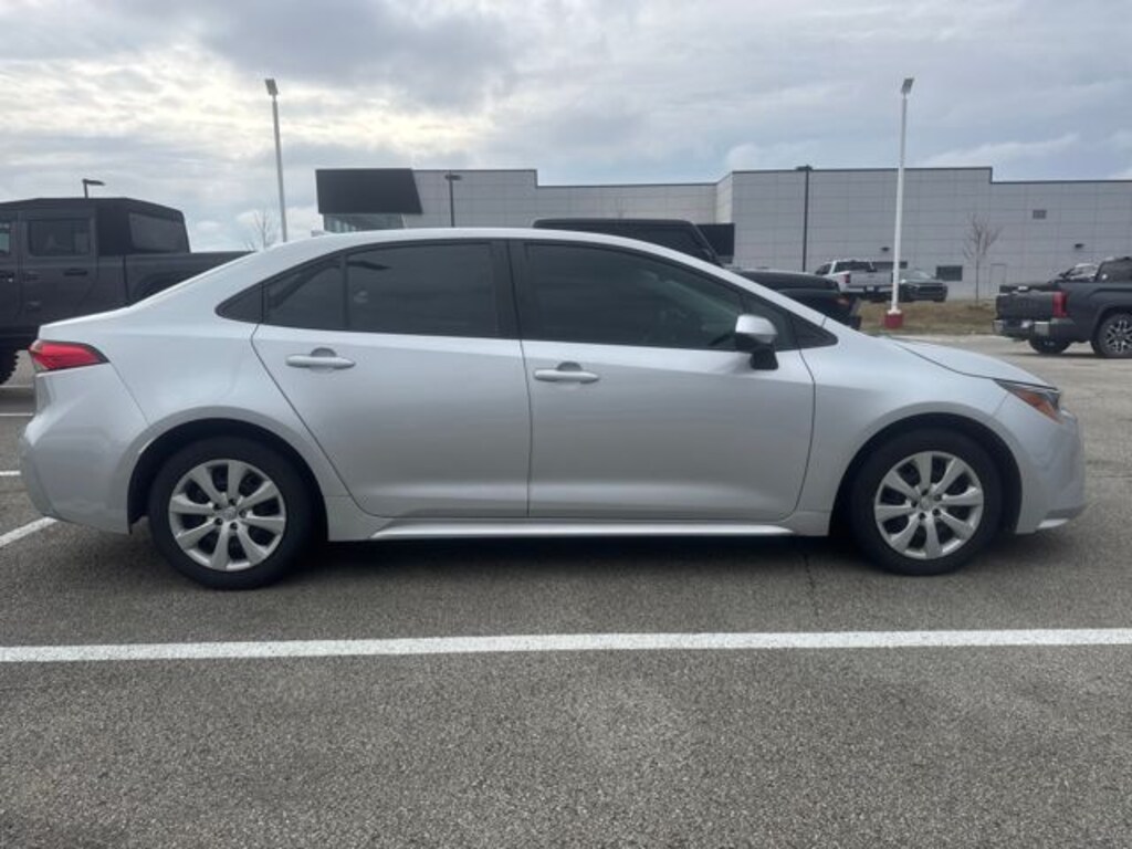 Used 2024 Toyota Corolla LE Sedan