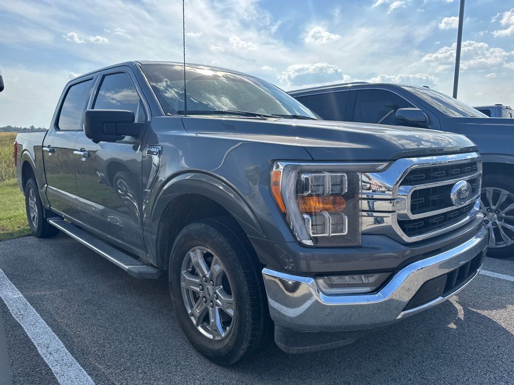 2023 Ford F-150 XLT photo 3
