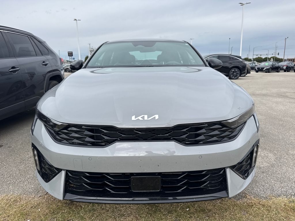 2025 Kia K5 GT-Line photo 2