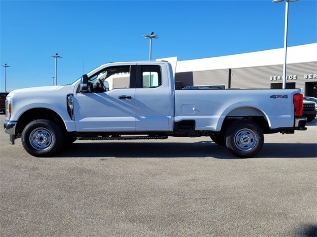 New 2024 Ford F250SD TRUCK Oxford White For Sale in Trumann AR VIN