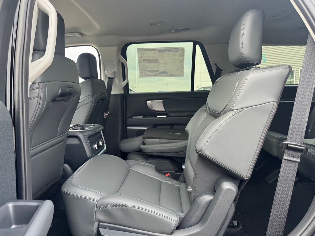 2026 Ford Expedition Active - Photo 12