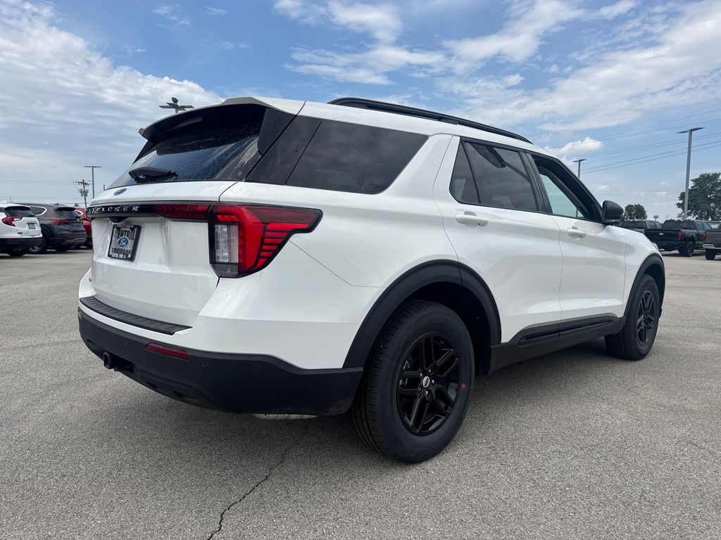 2026 Ford Explorer Active - Photo 6