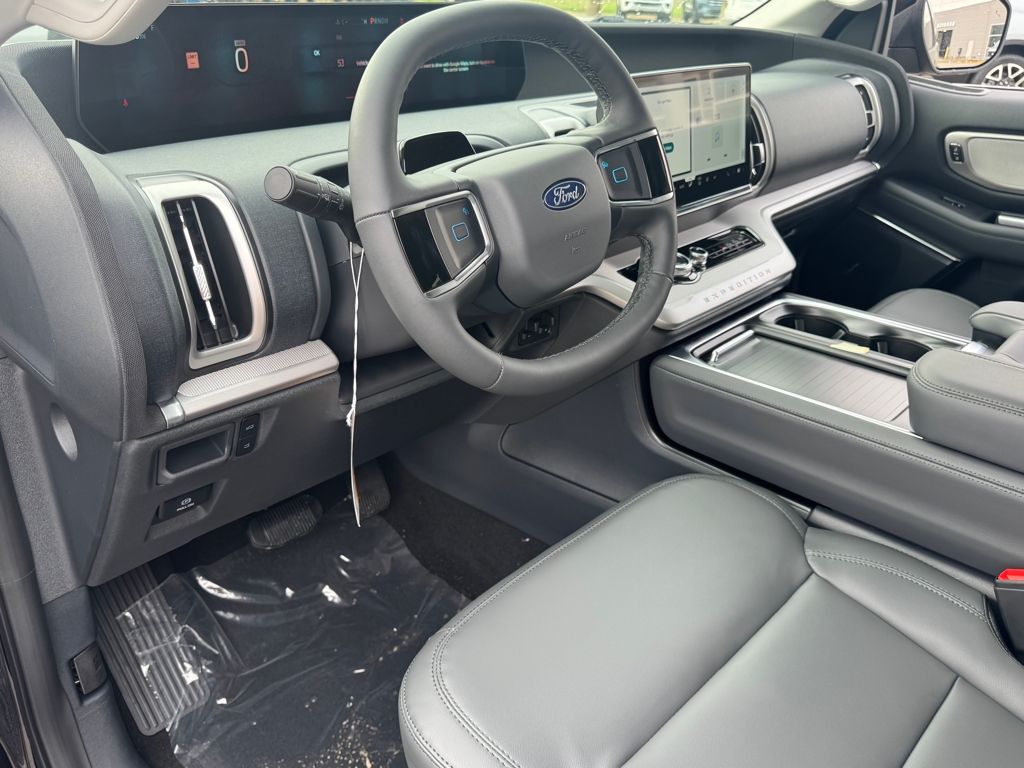 2026 Ford Expedition Active - Photo 15