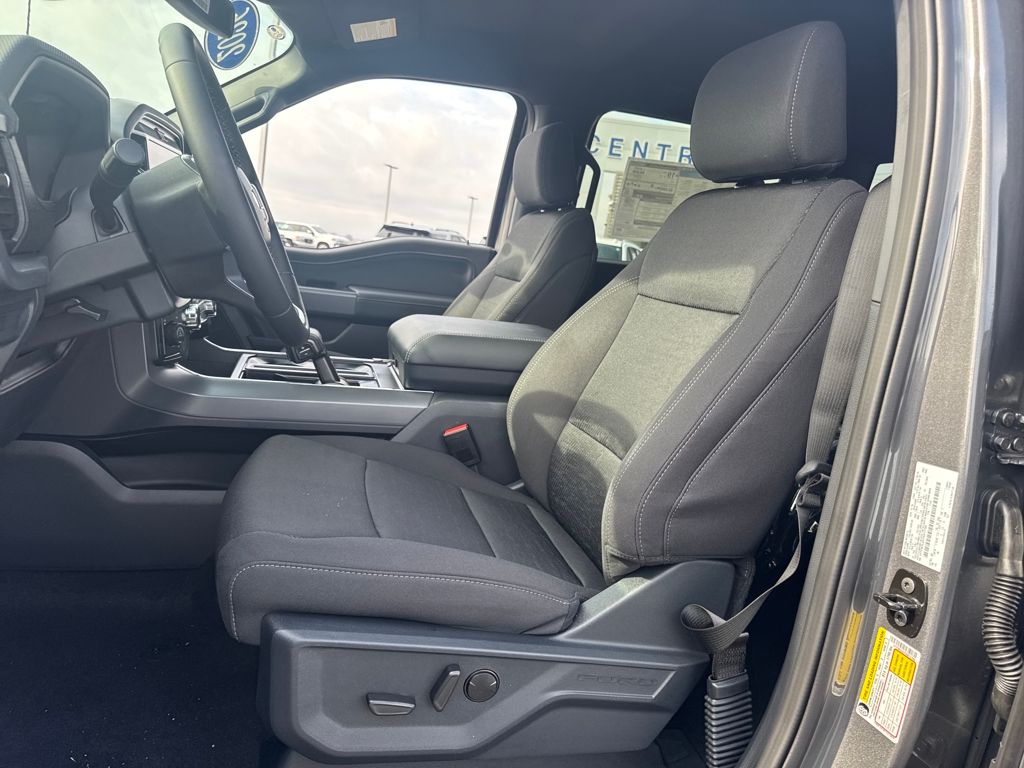 2026 Ford F-150 XLT - Photo 14