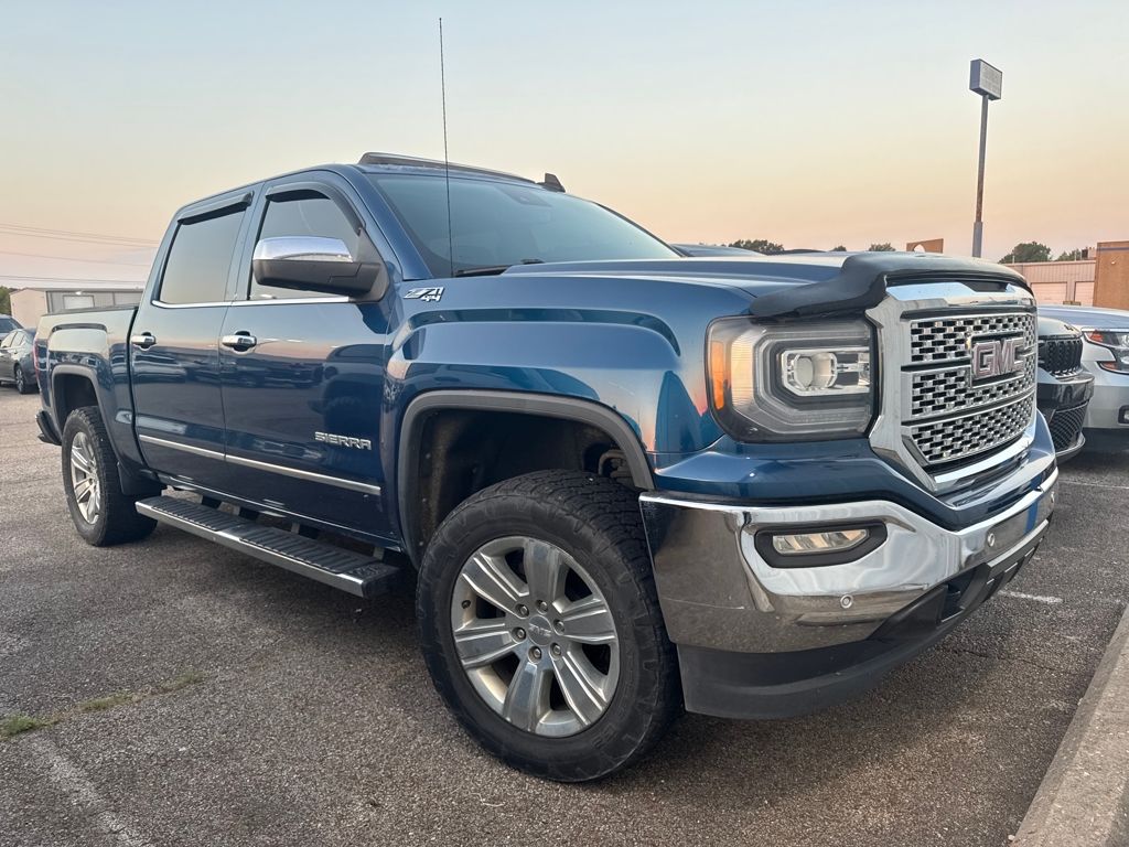2017 Gmc Sierra 1500 SLT photo 2