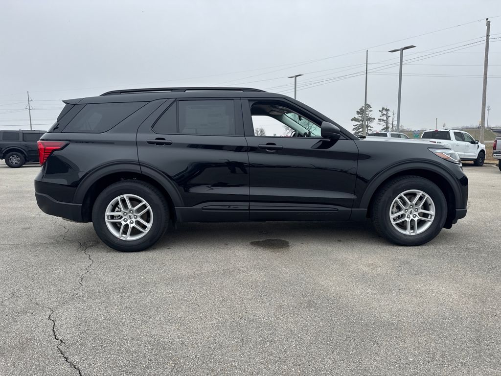 2026 Ford Explorer Active - Photo 7