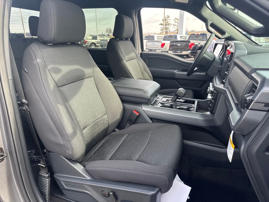 2026 Ford F-150 XLT - Photo 11