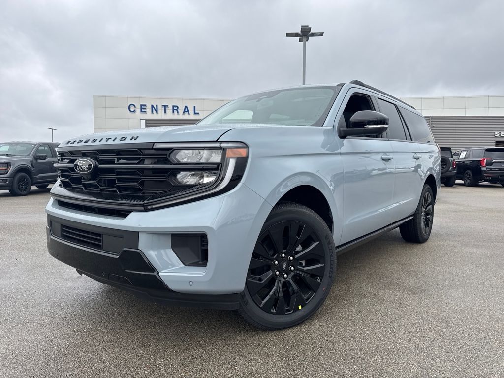 2025 Ford Expedition Platinum's photo