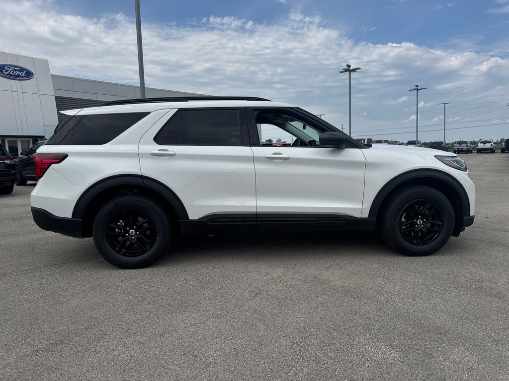 2026 Ford Explorer Active - Photo 7