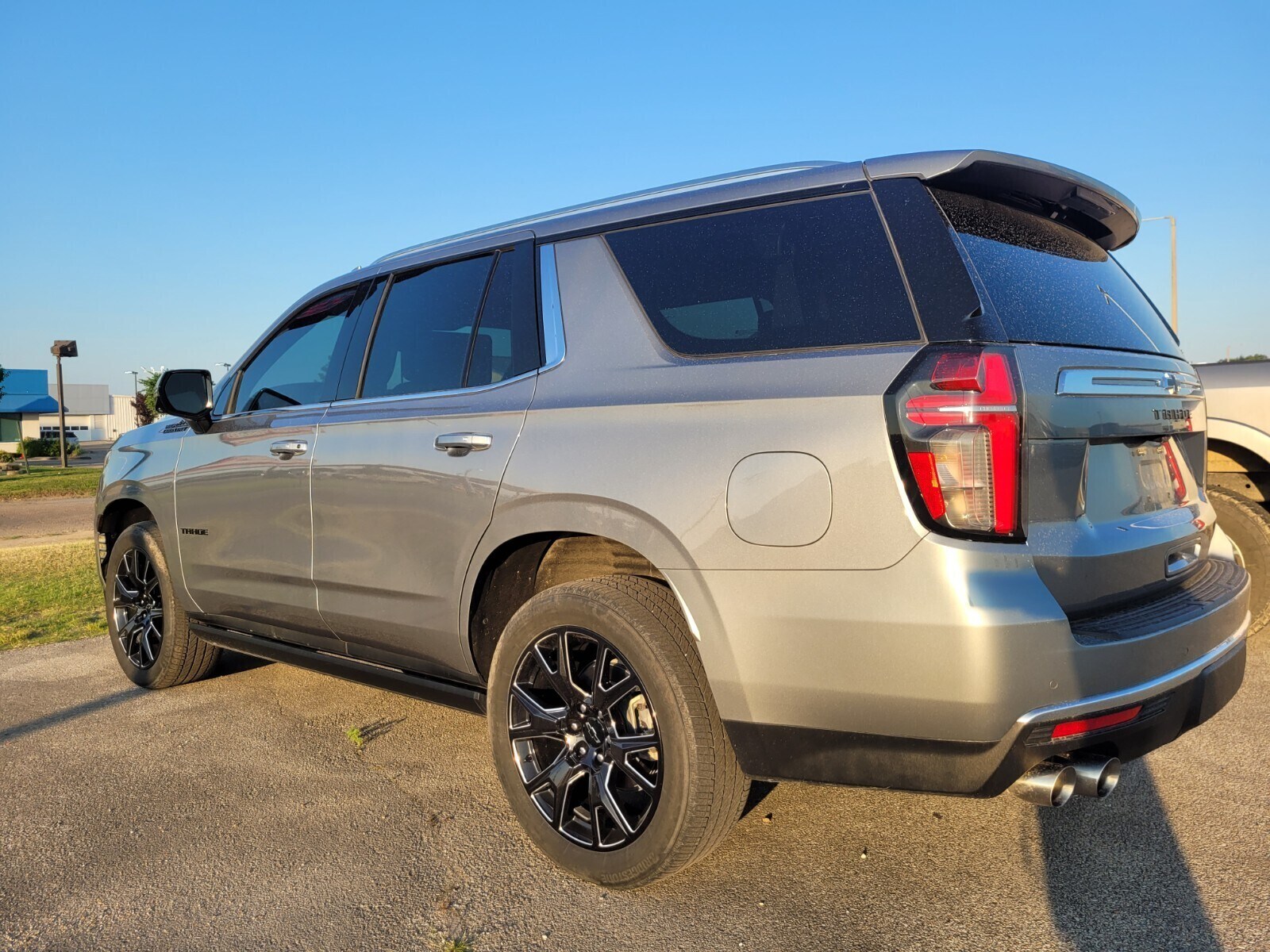 2023 Chevrolet Tahoe High Country photo 3