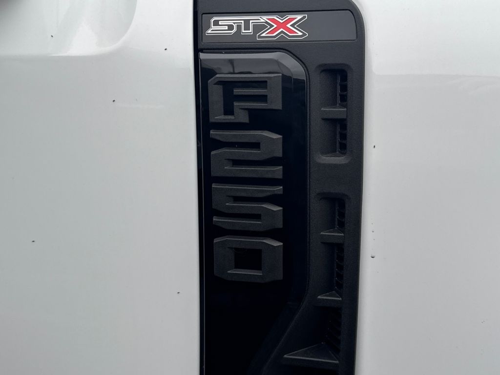 2026 Ford F-250 XL photo 3