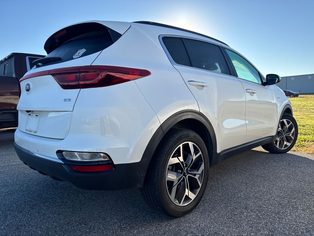 2022 Kia Sportage EX photo 4