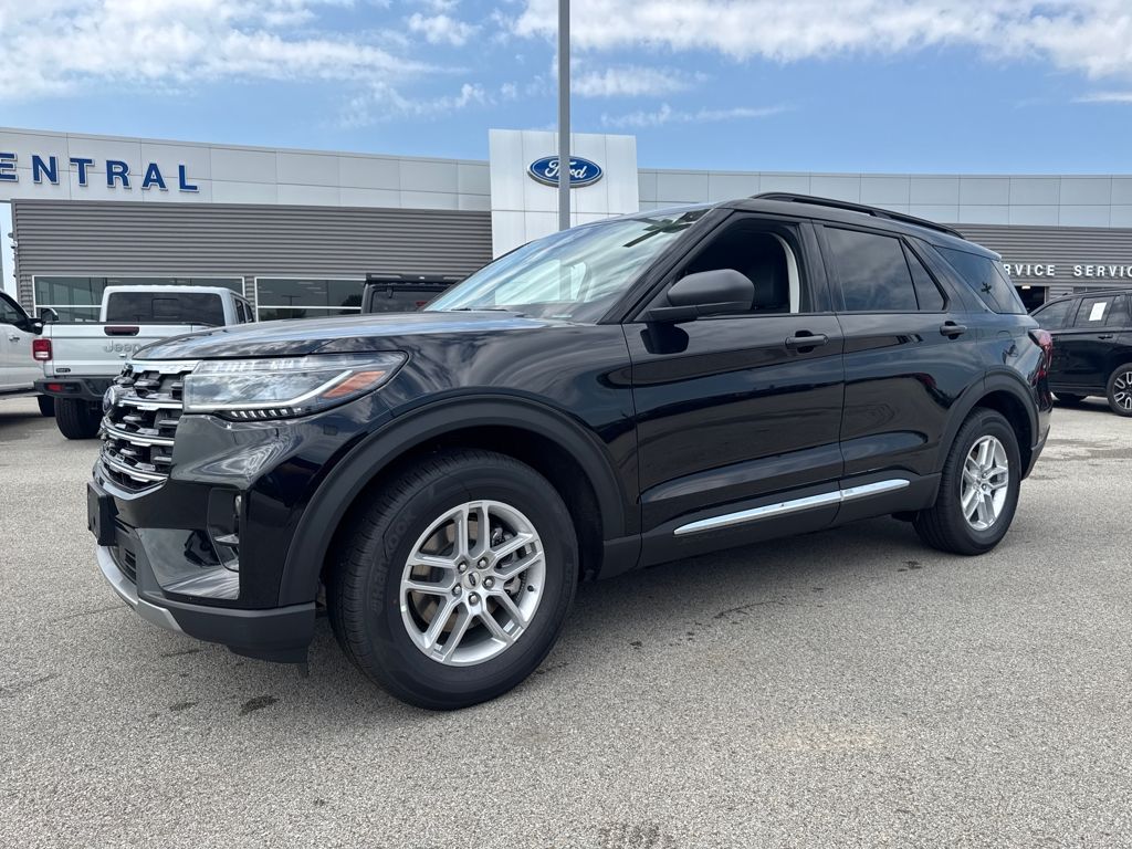 2025 Ford Explorer SUV 