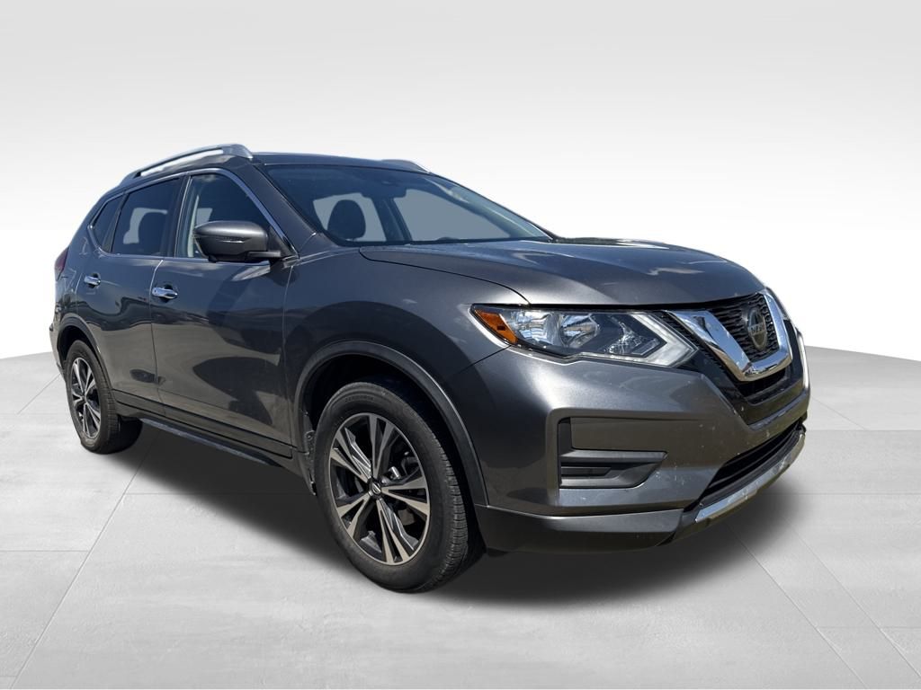 2020 Nissan Rogue SV photo 3