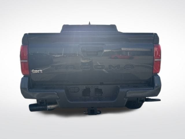 2025 Toyota Tacoma TRD Sport photo 4