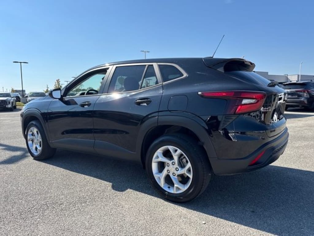 Used 2024 Chevrolet Trax LS SUV