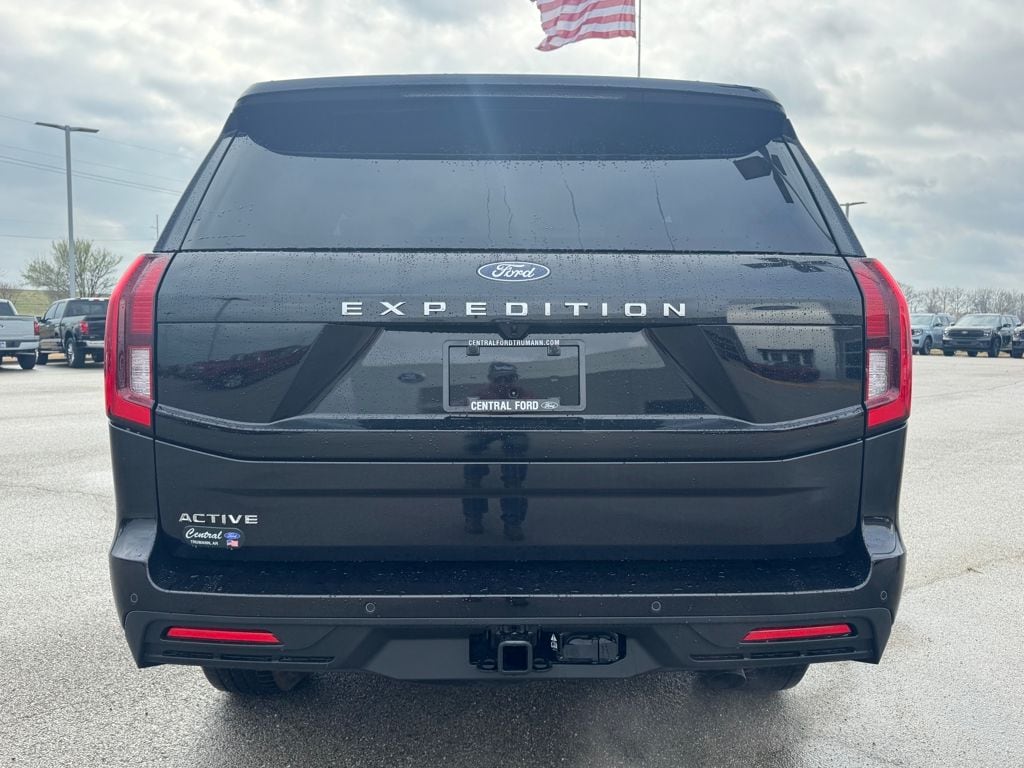 2026 Ford Expedition Active - Photo 5