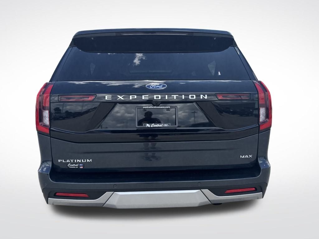 2025 Ford Expedition MAX Platinum photo 4