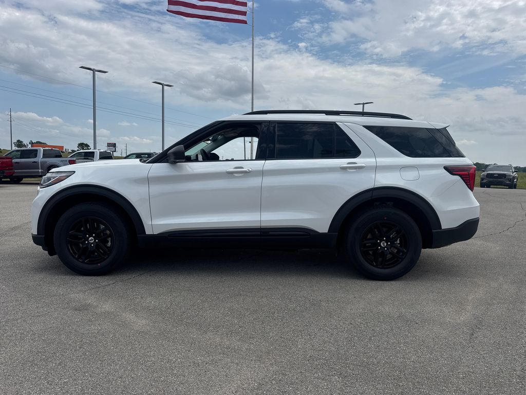2026 Ford Explorer Active - Photo 3