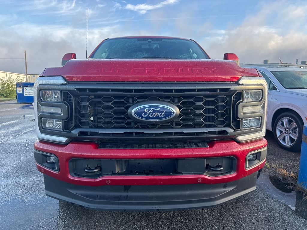 2023 Ford F-250 photo 2