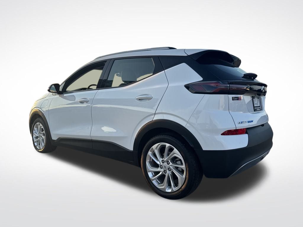 2023 Chevrolet Bolt EUV photo 3