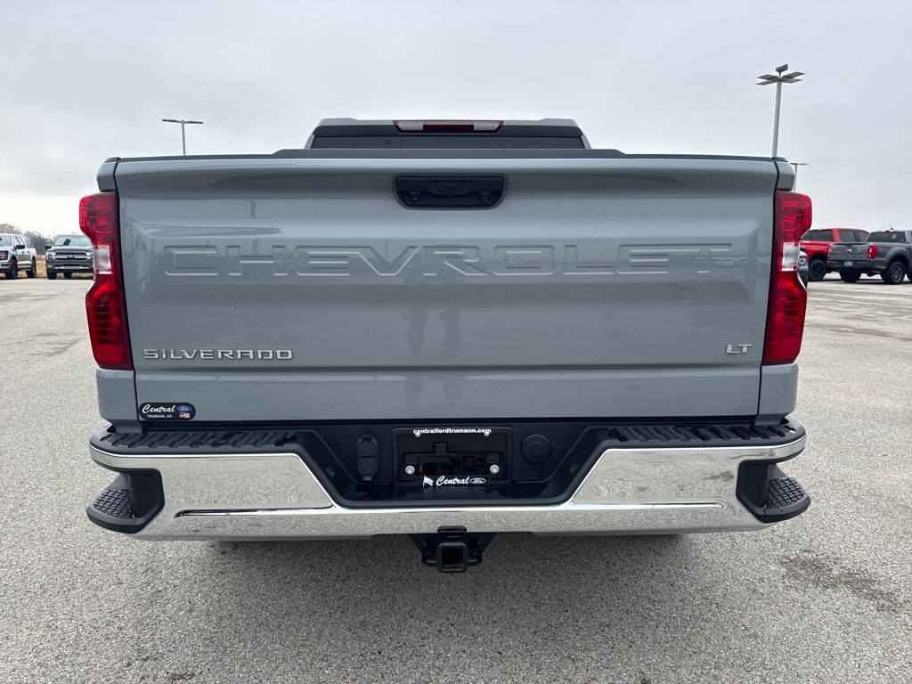 2024 Chevrolet Silverado 1500 LT photo 4