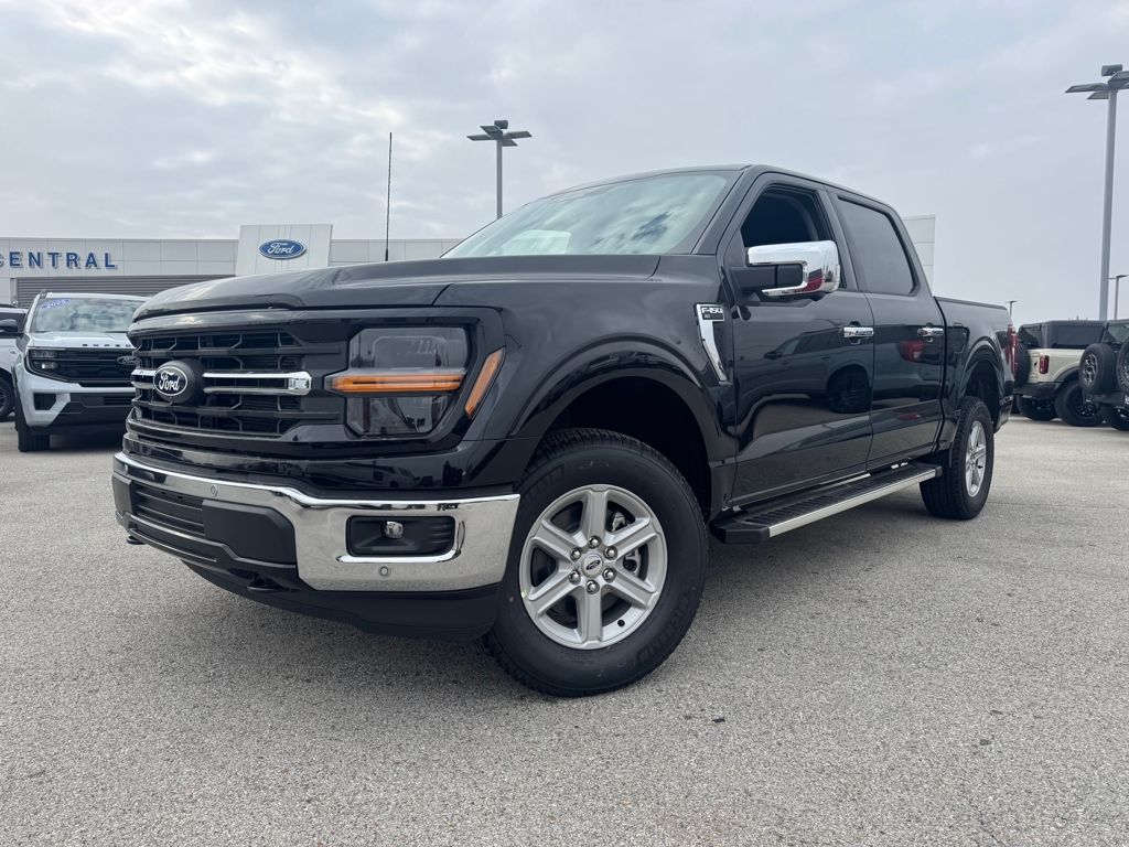 2025 Ford F-150 XLT's photo