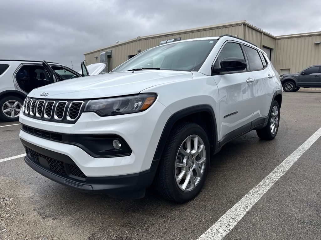2024 Jeep Compass Latitude Lux