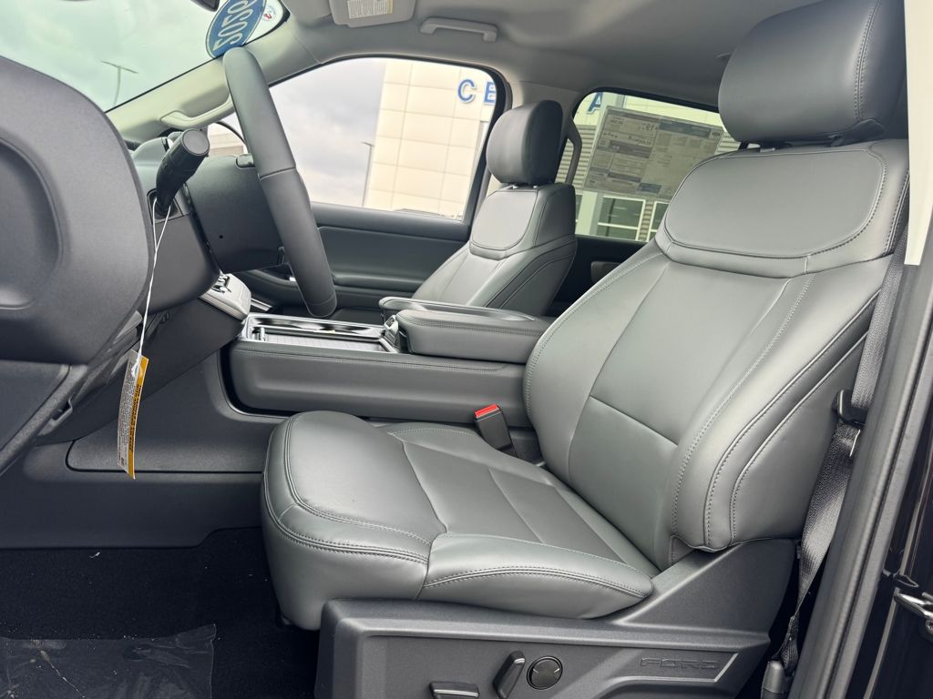 2026 Ford Expedition Active - Photo 19