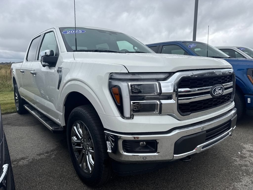 New 2025 Ford F-150 Lariat TRUCK