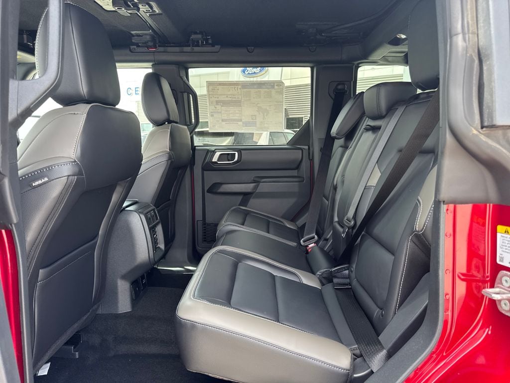 2026 Ford Bronco 4-Door Outer Banks - Photo 13