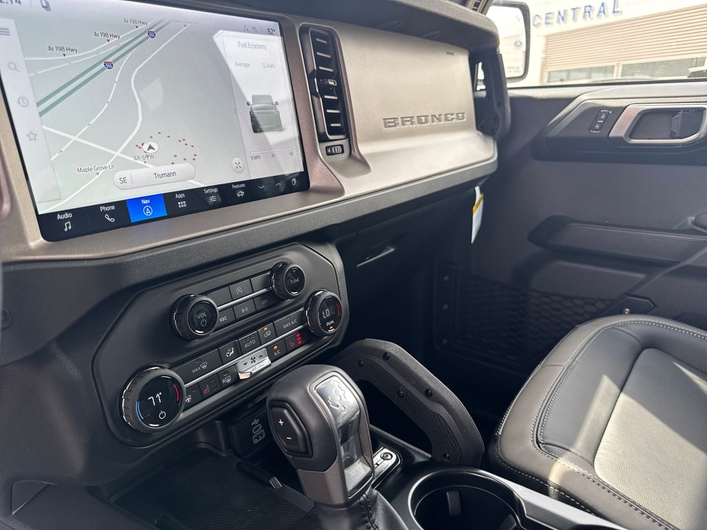 2026 Ford Bronco 4-Door Outer Banks - Photo 18