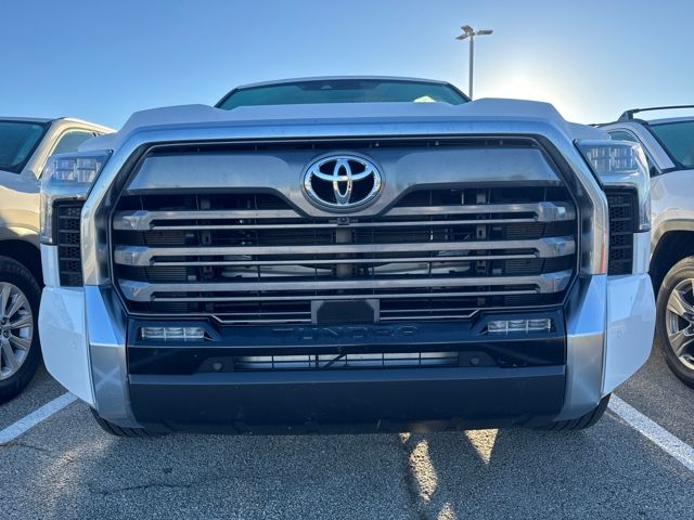 2025 Toyota Tundra Limited photo 2