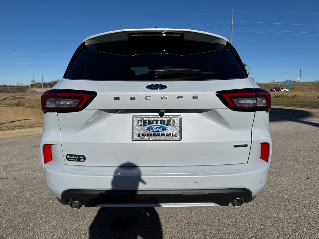 2026 Ford Escape Hybrid ST-Line Elite photo 4