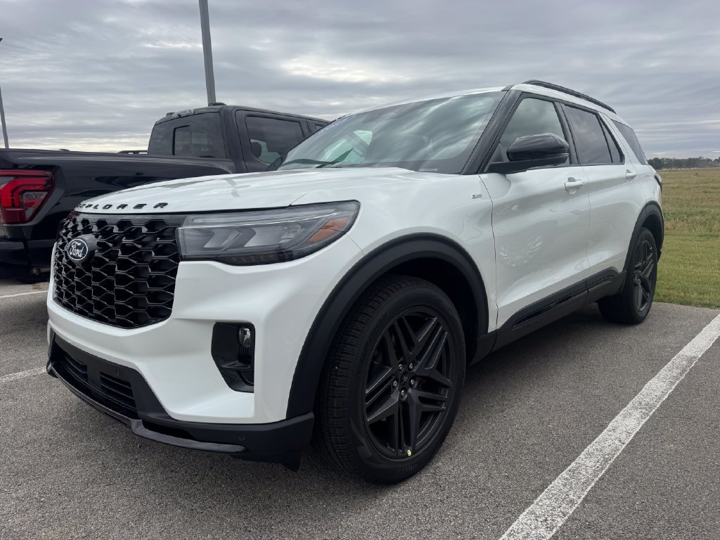 2027 Ford Explorer ST-Line SUV