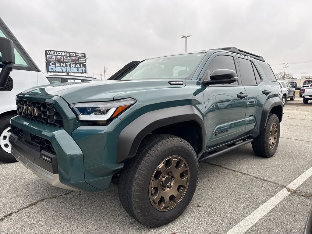 2025 Toyota 4Runner Trailhunter's photo