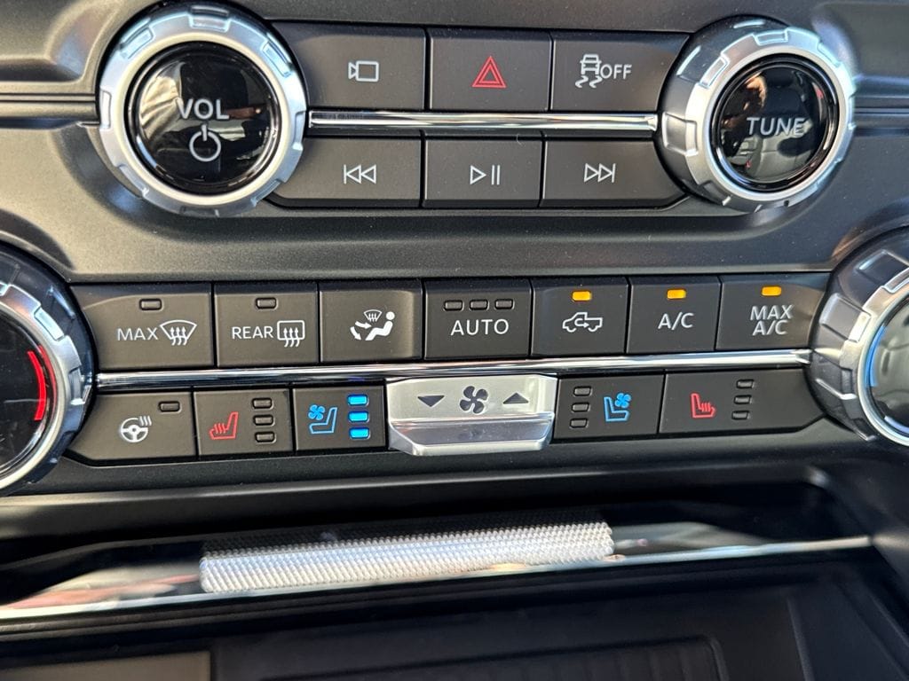 2025 Ford F-150 Lariat - Photo 18