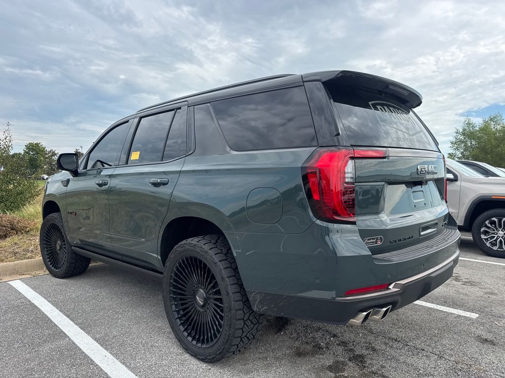 2026 GMC Yukon AT4 Ultimate - Photo 3