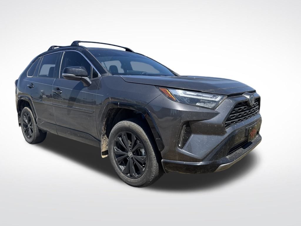 2024 Toyota RAV4 Hybrid XSE photo 3