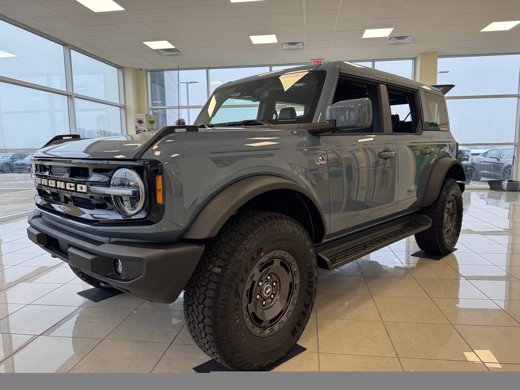 2025 Ford Bronco 4-Door Outer Banks's photo