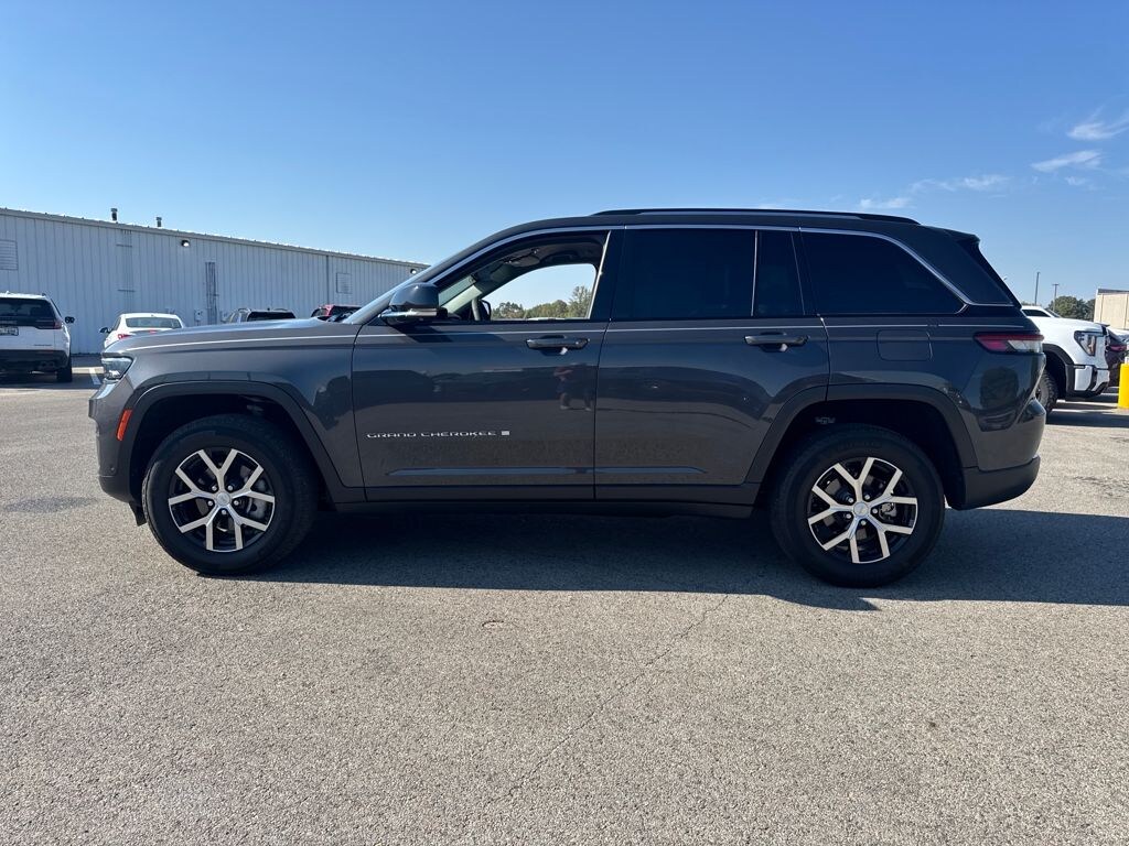 Used 2023 Jeep Grand Cherokee Limited SUV