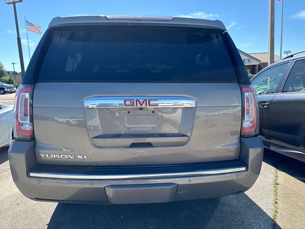 2019 Gmc Yukon XL Denali photo 3