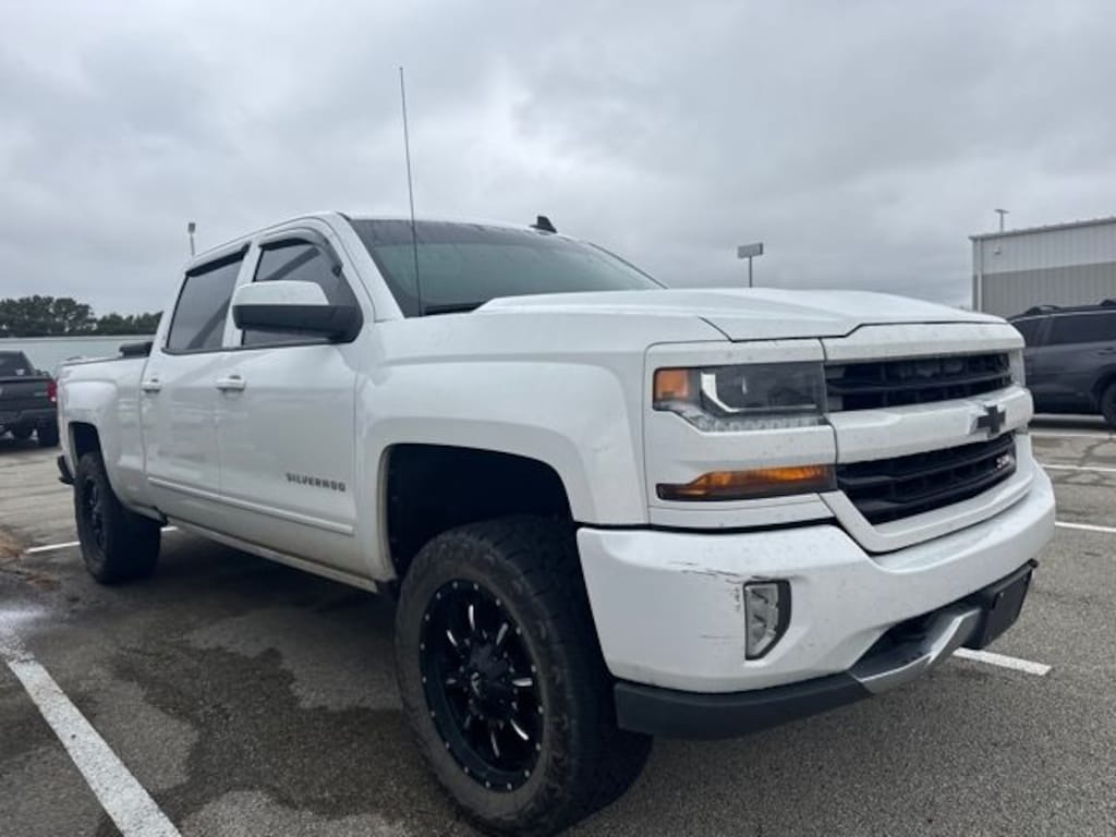 Used 2017 Chevrolet Silverado 1500 LT Truck Crew Cab
