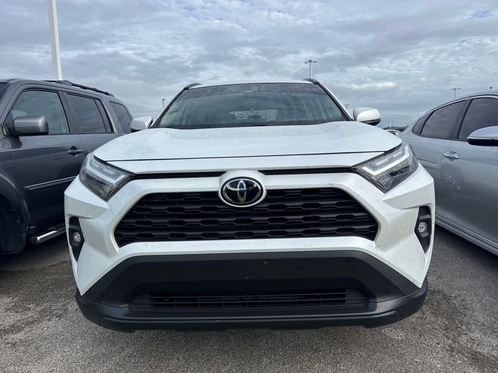 2024 Toyota RAV4 XLE Premium photo 2