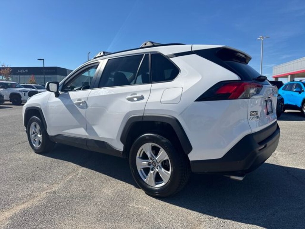 Used 2021 Toyota RAV4 XLE SUV