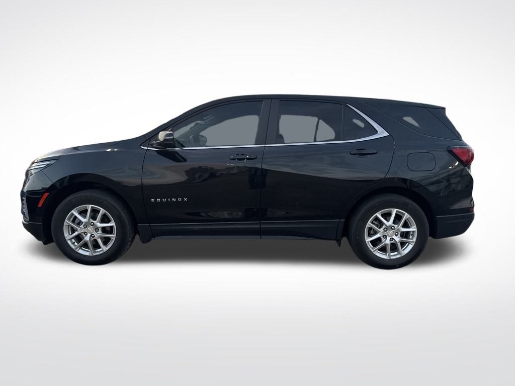 2023 Chevrolet Equinox LT photo 3