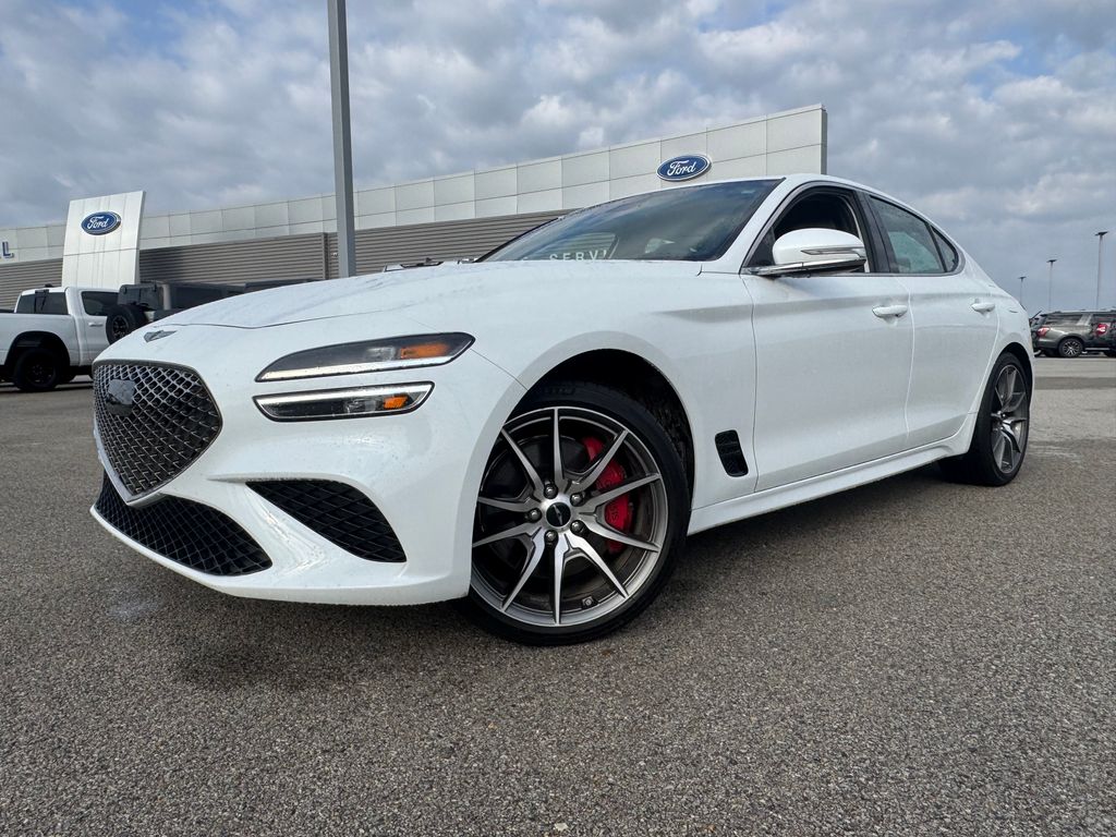 2025 Genesis G70 2.5T Standard's photo