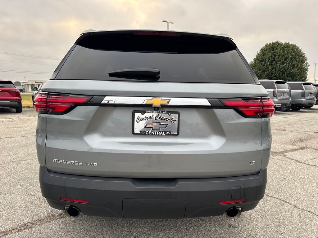 Used 2023 Chevrolet Traverse LT SUV