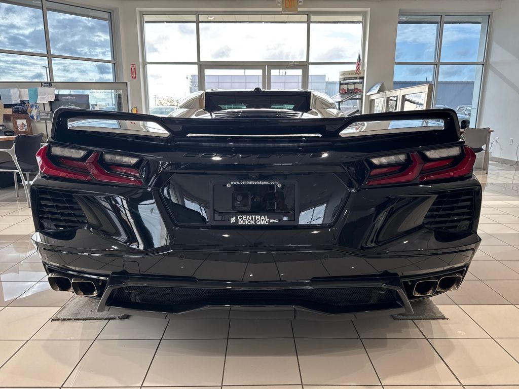 2024 Chevrolet Corvette Stingray Convertible 2LT photo 4